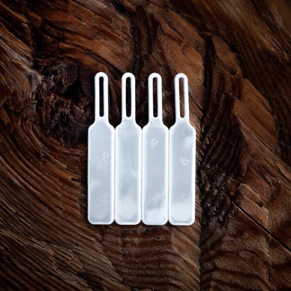 zippullers in reflective white