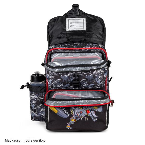 2 insulated lunch box compartments in the school bag