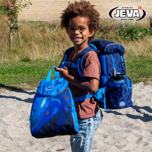 Schoolbag with cool dragon motif