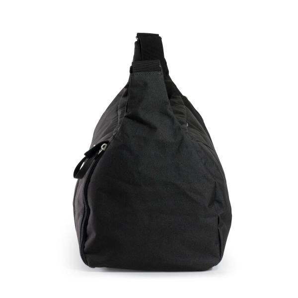 compartment for wet clothes
